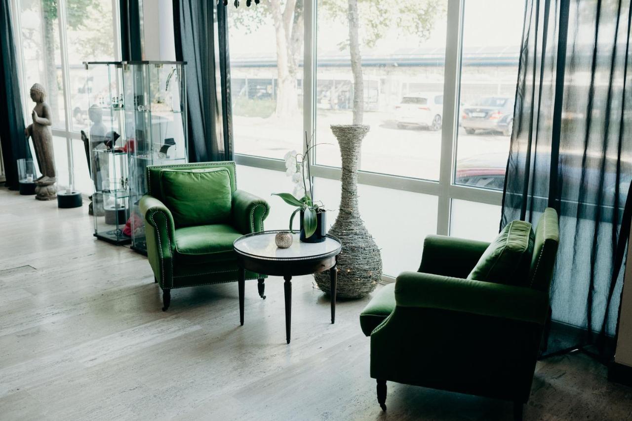 Hotel Crystal Saarbrücken Dış mekan fotoğraf