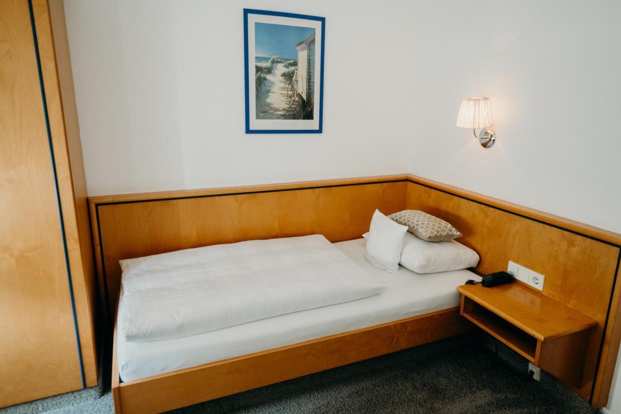 Hotel Crystal Saarbrücken Dış mekan fotoğraf