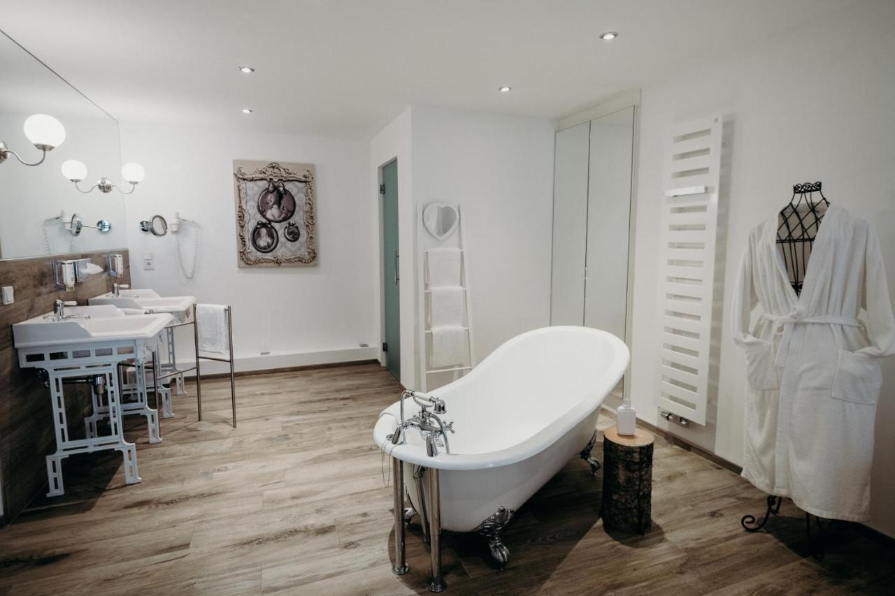 Hotel Crystal Saarbrücken Dış mekan fotoğraf