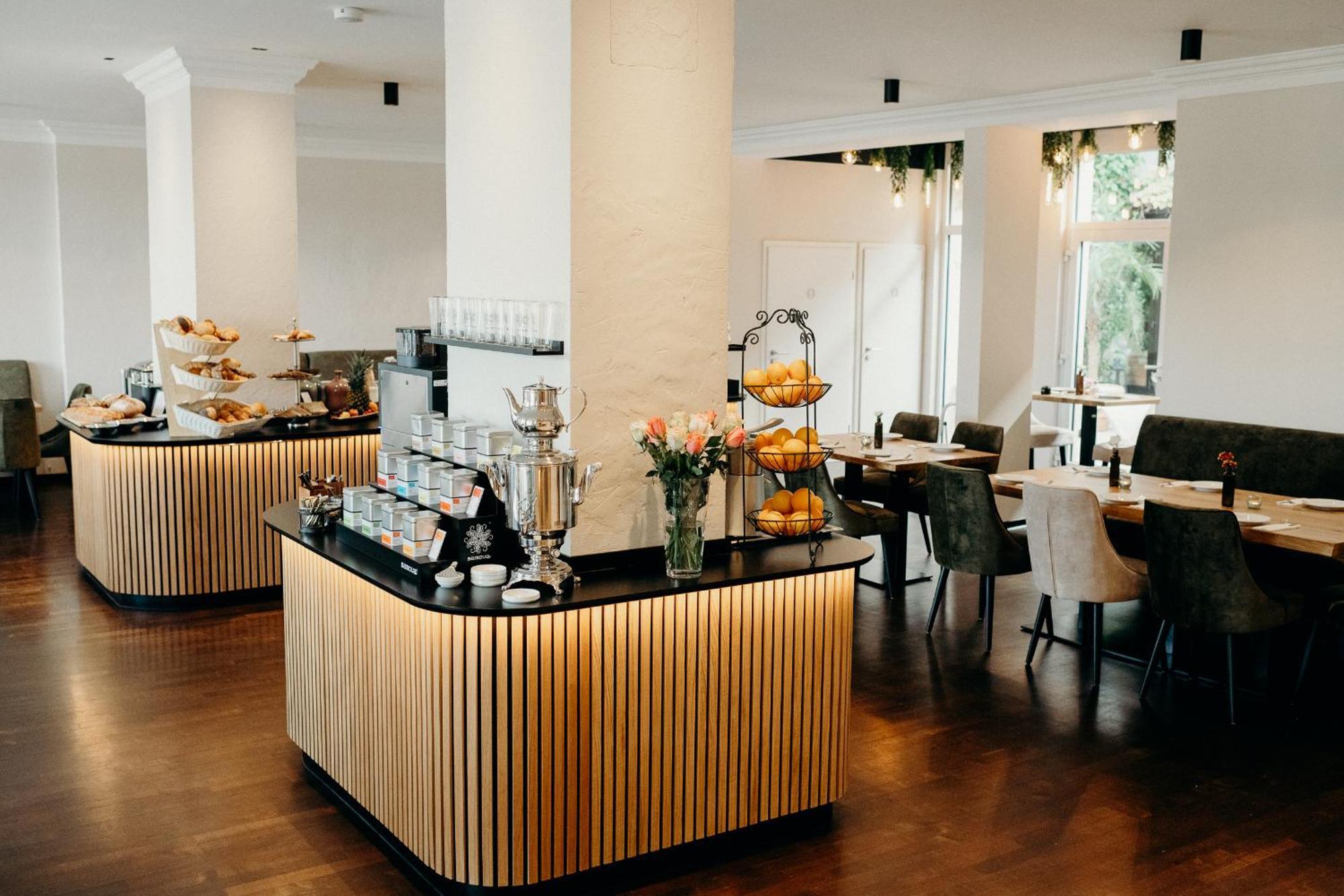 Hotel Crystal Saarbrücken Dış mekan fotoğraf