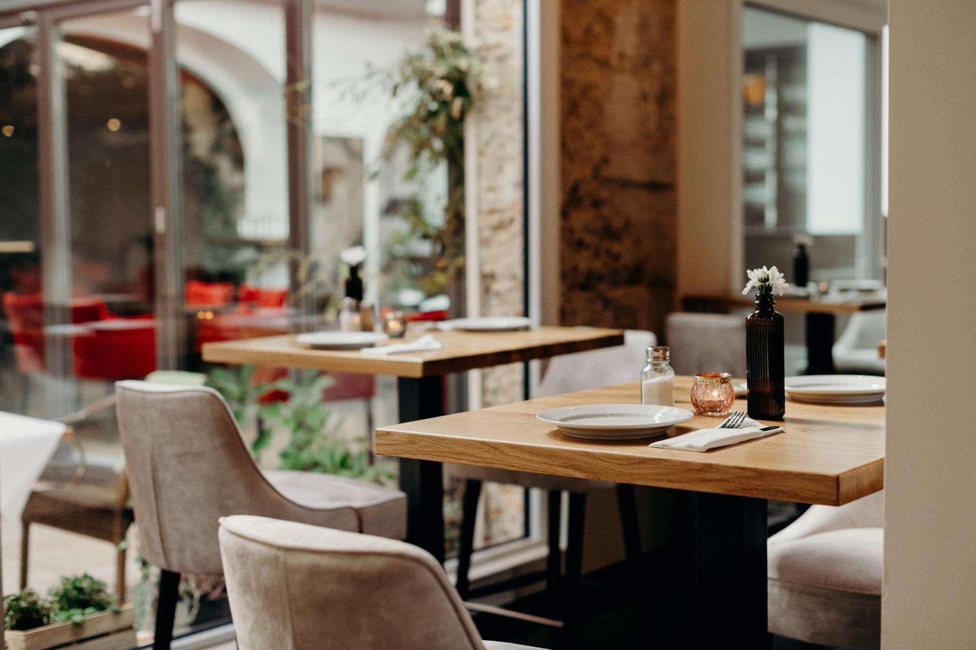 Hotel Crystal Saarbrücken Dış mekan fotoğraf